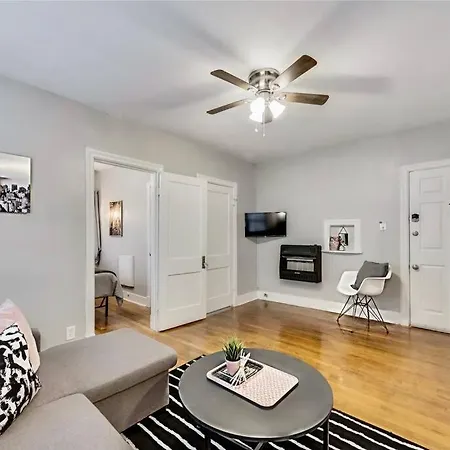Lower-Greenville Landing Close To Everything